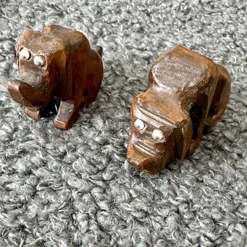 Hand-Carved Vintage Wooden Basset Hound Pair - Folk Art